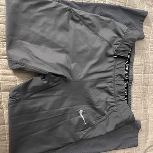 Nike leggings